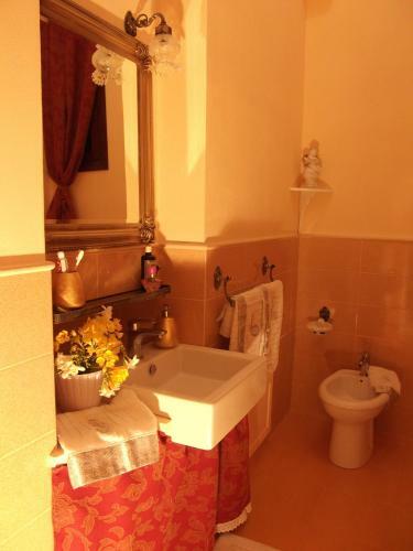 Apartamento Antica Corte Delle Ninfee, Historical Private Villa