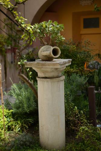 Apartamento Antica Corte Delle Ninfee, Historical Private Villa