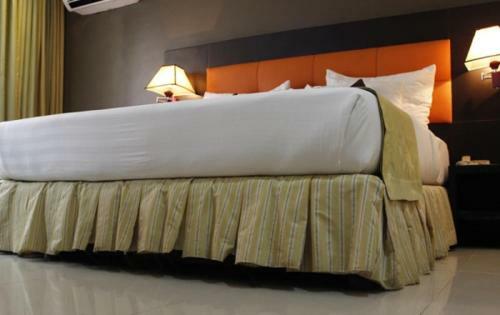 Oakspring Hotel & Luxury Suites