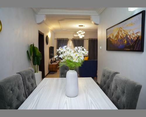 Jarvis Courts Luxury Apartments