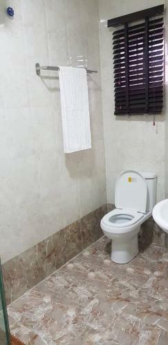 Apartamento Luxury 3bedroom Town House In Yaba