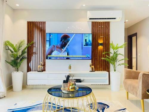 Bluewater Luxury 4bedroom Apartment