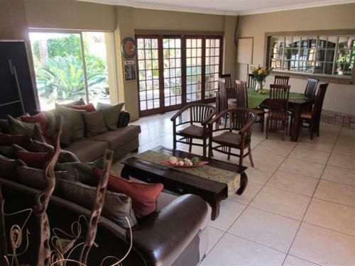 Hostal Maroela Guesthouse Brits