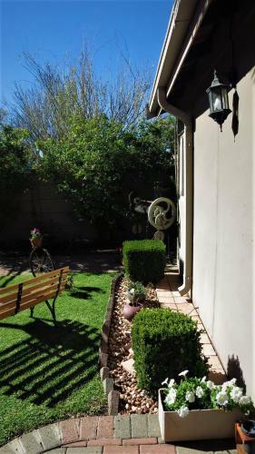 Hostal Ceelee's Place