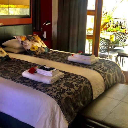 Hostal Petal Place Guest Cottages