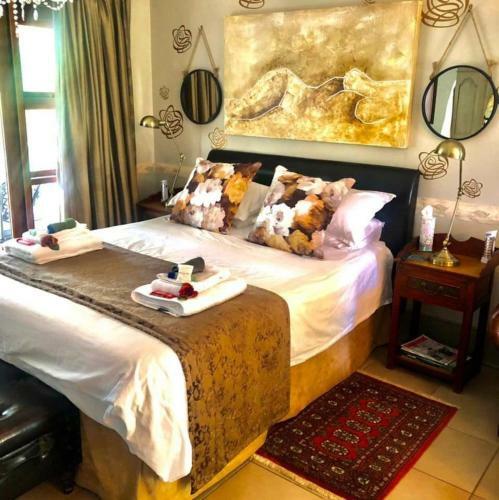 Hostal Petal Place Guest Cottages