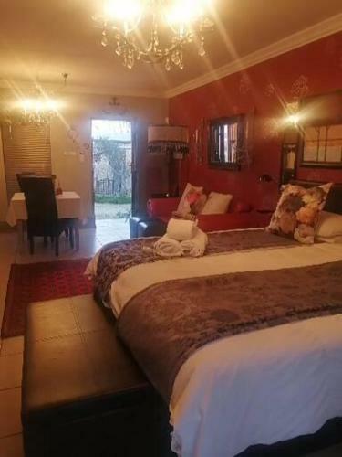 Hostal Petal Place Guest Cottages