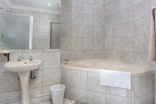 Hostal Rosepark Guesthouse