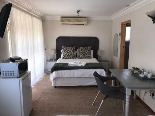 Hostal Glenmore Guesthouse