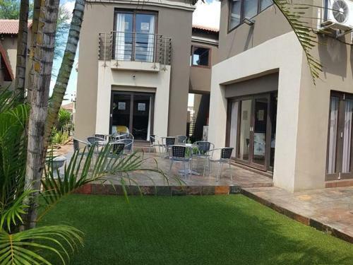 Hostal Kusile Guest House