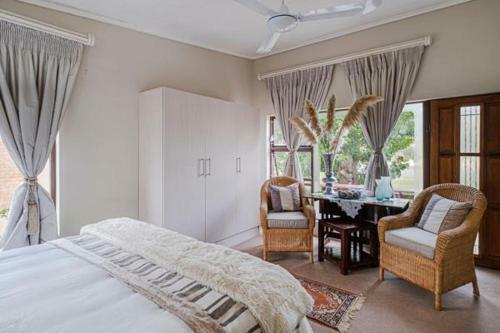 Apartamento Ianinyathi?s Self Catering