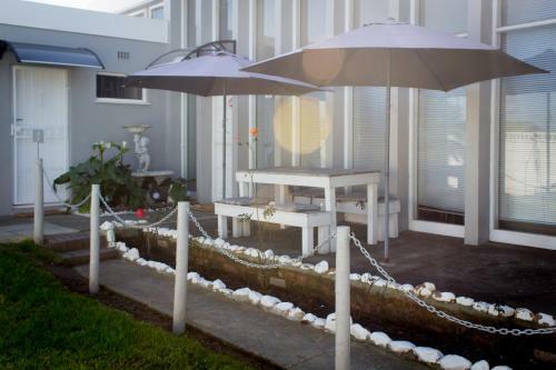 Hostal The Vintage Crane Guest House