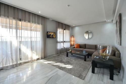 Le Yacht Suites Hotel