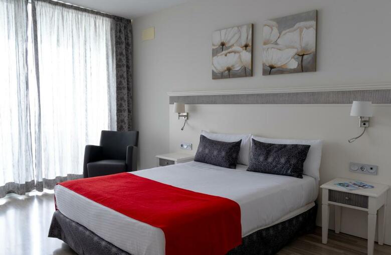 Apartamentos Club Hotel Marazul