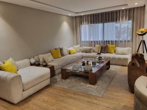 The One Luxury Apartment With Dressing Room