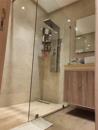 The One Luxury Apartment With Dressing Room