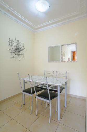 Apartamento House With Master Bedroom At Gauthier