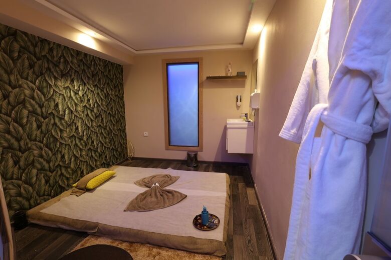 Silver Suites Hotel & Spa