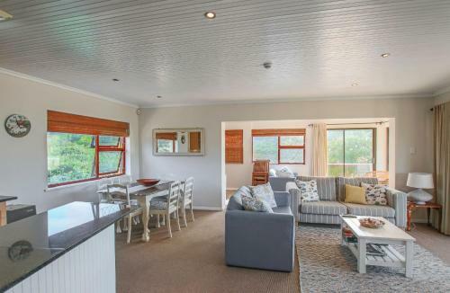 Cape St Francis 4 Bedroom Sleeps 8