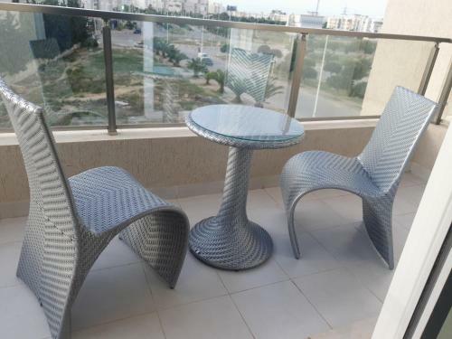 Apartamento Apparemment Tr�s Chic Au Jardins De Carthage