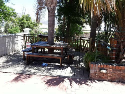 Hostal Citrusdal Guest Rooms