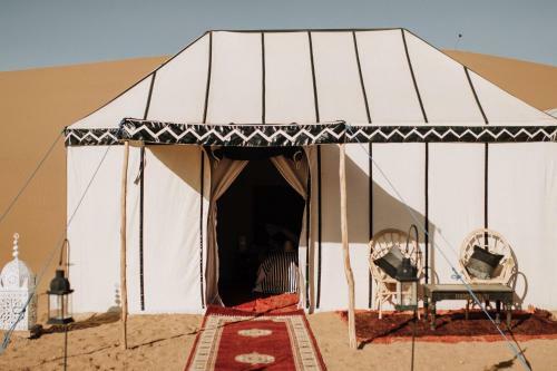 Desert Luxury Camp Erg Chigaga