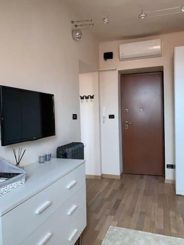 Cozy And Quiet Rooftop Apartment In Turin