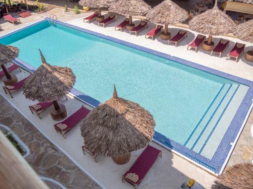 Ahg Sun Bay Mlilile Beach Hotel