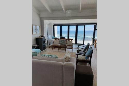 Shimmering Sea Cottage