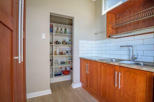 Villa No 89 Skuitbaai Cabri�re