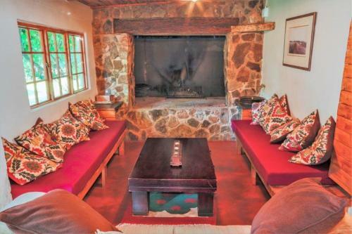Skye High House & Cottage