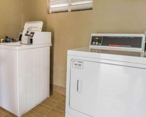 Hotel Rodeway Inn & Suites Haines City
