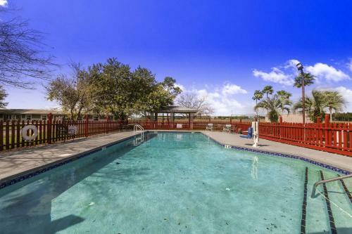 Hotel Rodeway Inn & Suites Haines City