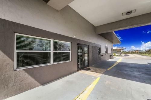 Hotel Rodeway Inn & Suites Haines City