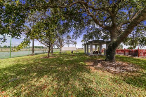 Hotel Rodeway Inn & Suites Haines City