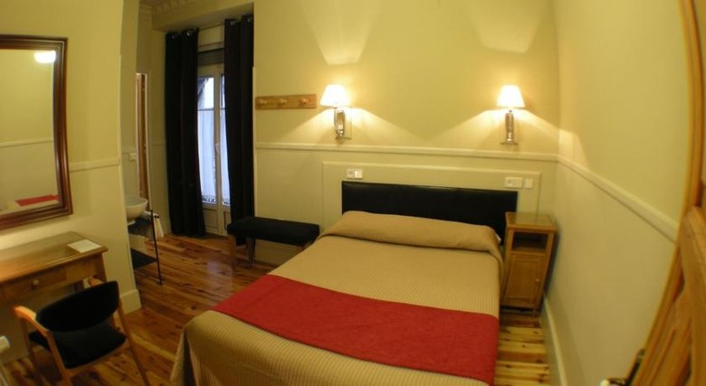 Hostal Canovas