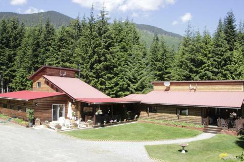Shames Country Lodge