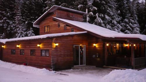 Shames Country Lodge