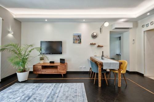 Apartamento Acadamis - Garibaldi 9 Bis