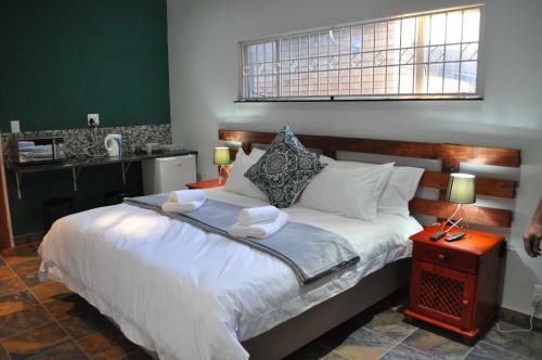 Hostal Pasteur Guesthouse