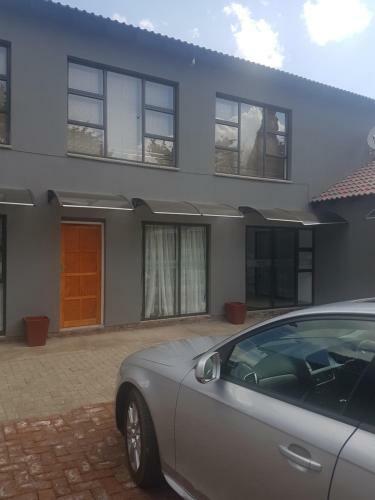 Bed & Breakfast Mzet Guest House