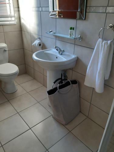 Bed & Breakfast Fochville Guesthouse