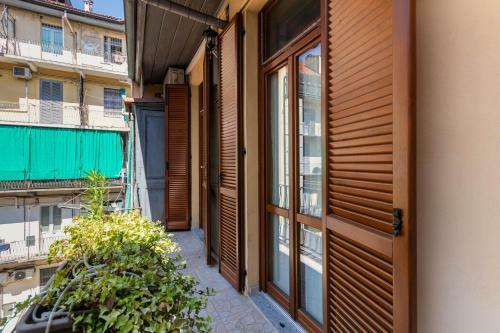 Nice And Cozy Apartment In Crocetta