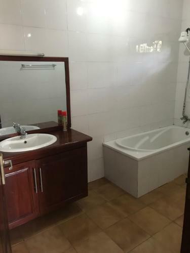 Hostal Usariver - House