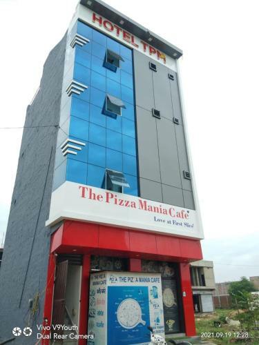 Oyo 82818 Hotel Tpm