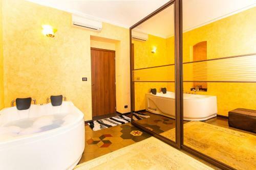 Apartamento Borgo San Paolo Stylish Apt With Jacuzzi