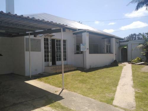 Hostal Lisokhanya Guesthouse