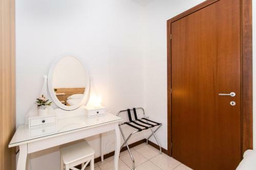 Come Casa Like Home Apartment With Parking