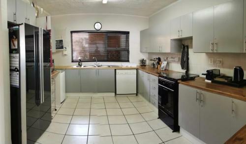 Bayview Seafront Apartment