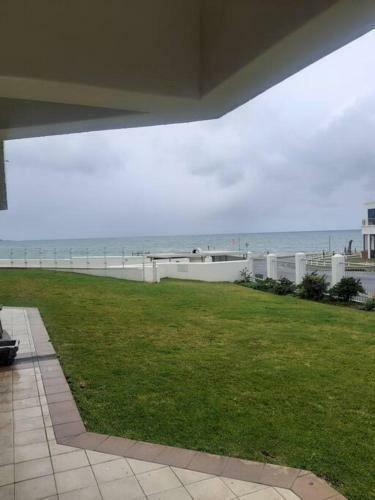 Echo Beach View Apartment